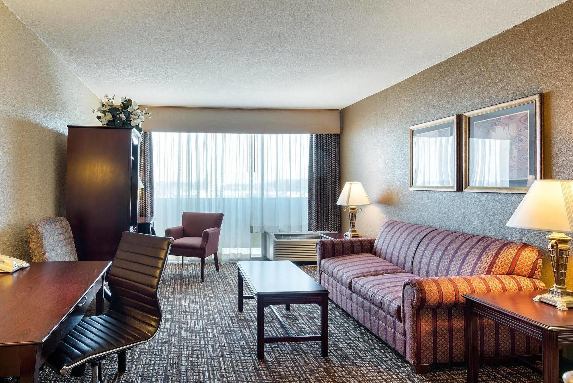 Quality Inn Near Hampton Coliseum 외부 사진