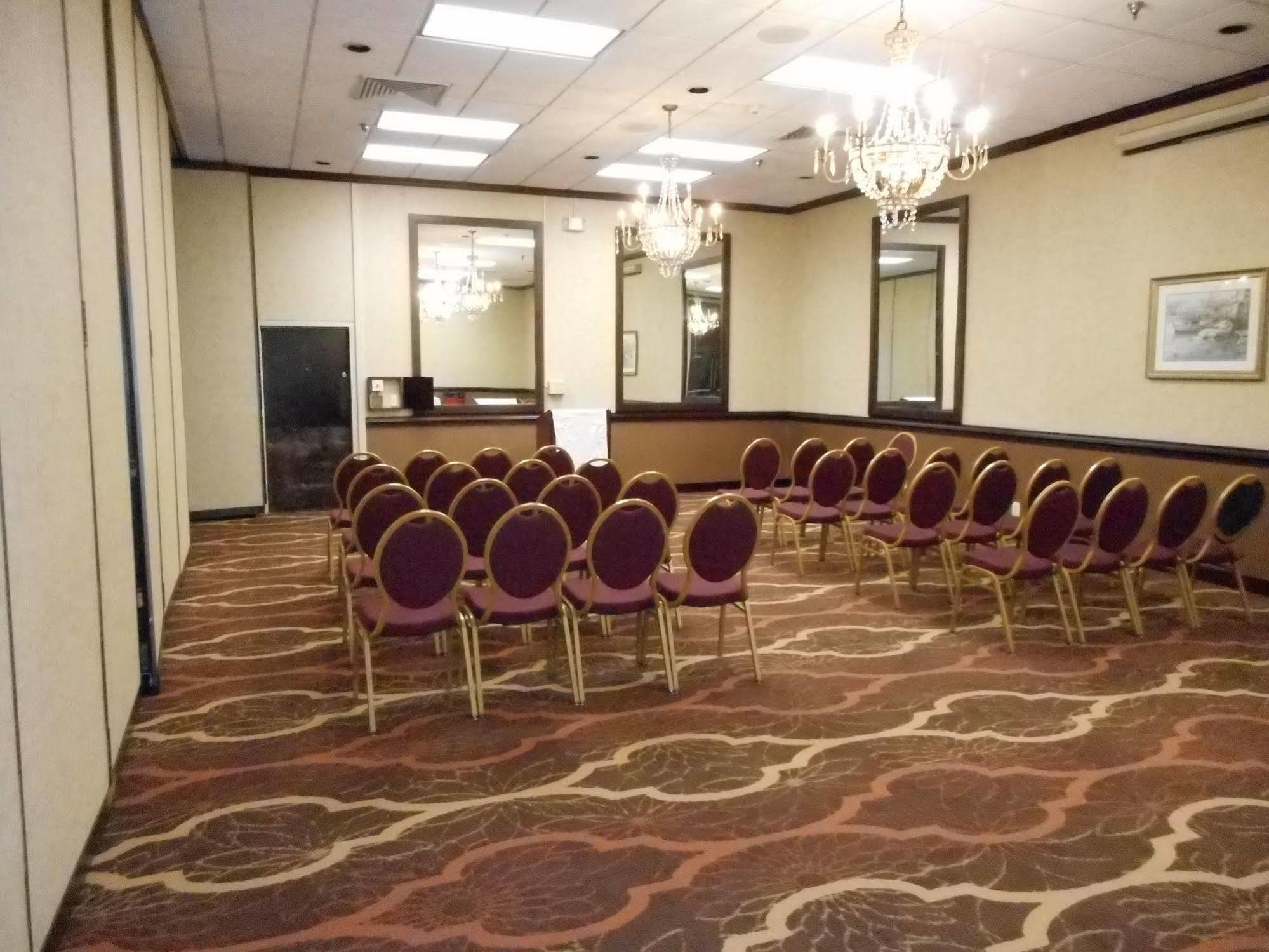 Quality Inn Near Hampton Coliseum 외부 사진